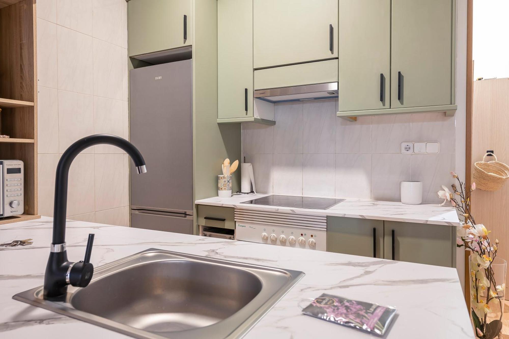 Apartamento Precioso Estudio En El Retiro By Bebalmy *