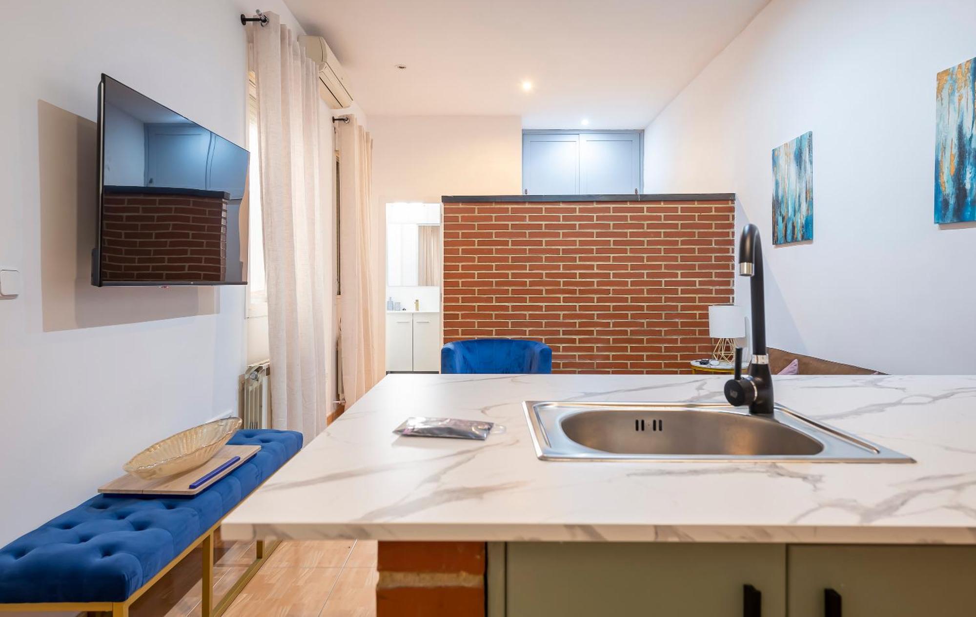Apartamento Precioso Estudio En El Retiro By Bebalmy Madrid